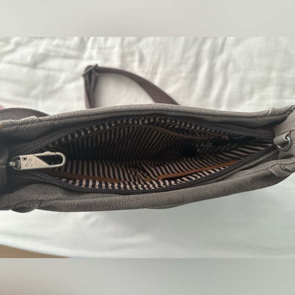 Travelon anti-theft heritage hobo bag - pewter - Picture 5 of 6